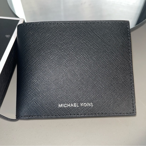 Michael Kors Men’s Black Bi-fold Wallet - Picture 1 of 5